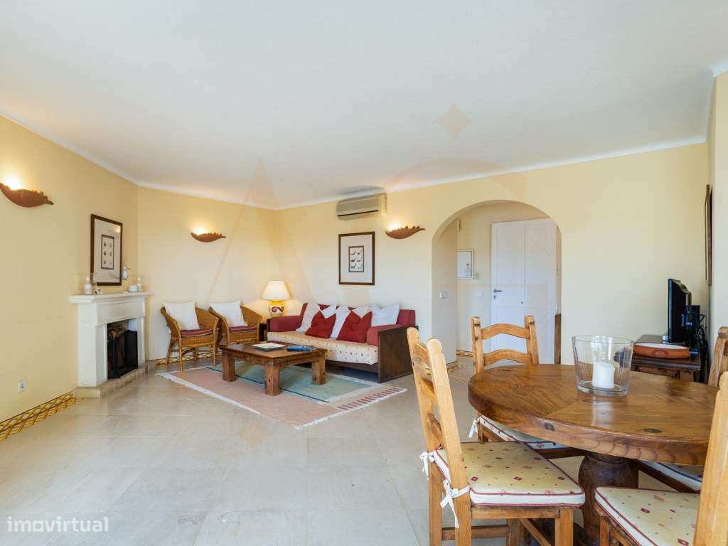 Apartamento T2 com terraço e piscina em Vale do Lobo-8