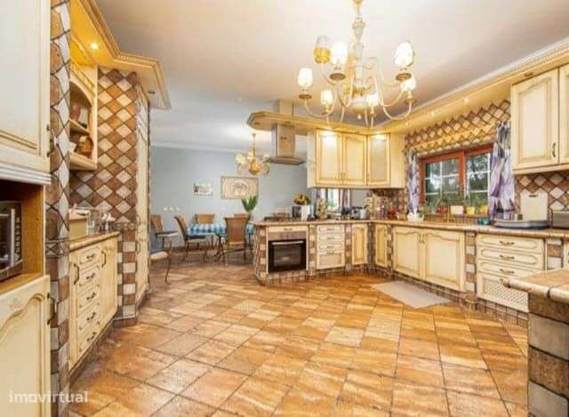 Moradia de Luxo T7 na quinta do Peru-21