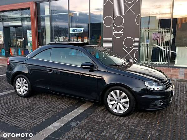 Volkswagen Eos 2.0 TDI DPF BlueMotion Technology - 11