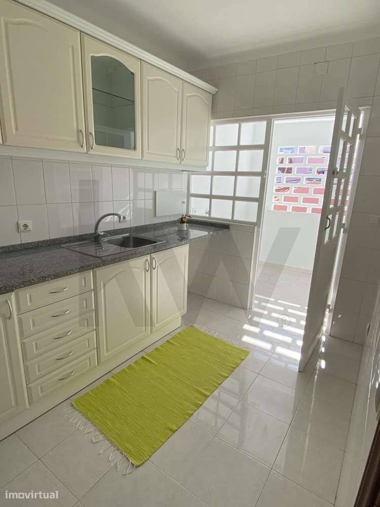 Moradia em Barcarena com Potencial para T3 ou Investimento (2x T1)-11