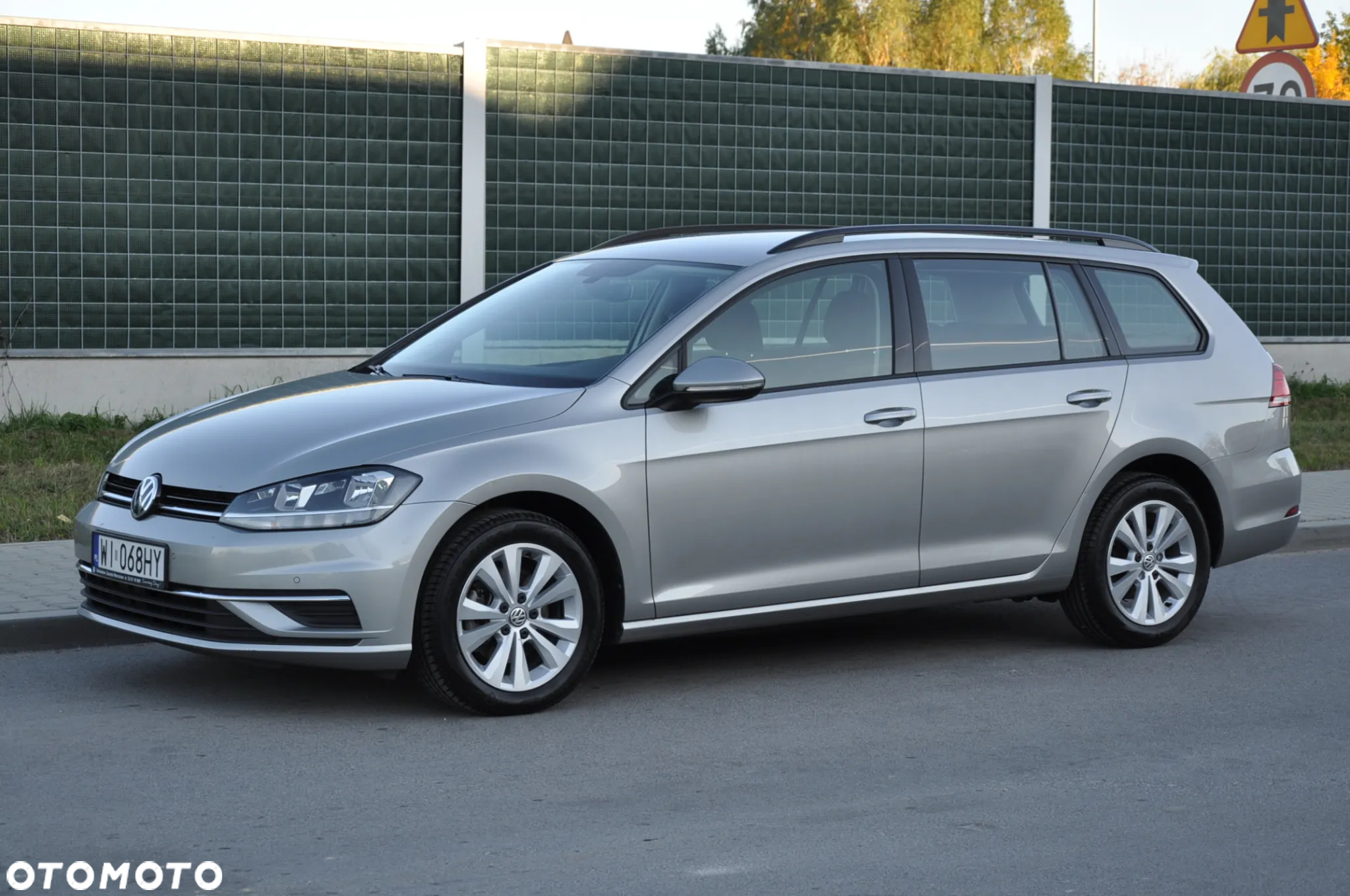 Volkswagen Golf VII 1.6 TDI BMT Comfortline - 16