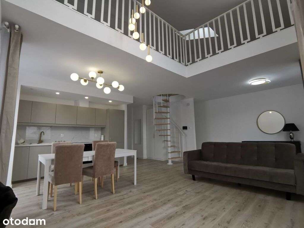 Apartament z antresolą/ 2 Tarasy/ Rumia-0