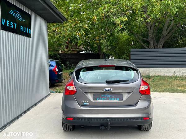 Ford Focus 1.6 TDCi DPF Start-Stopp-System Trend - 10