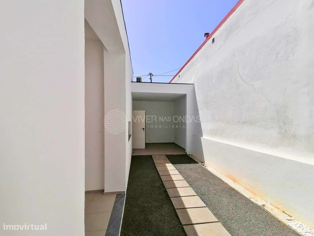 Moradia T3 nova com Piscina no Alto do Índio, Sobreda-26