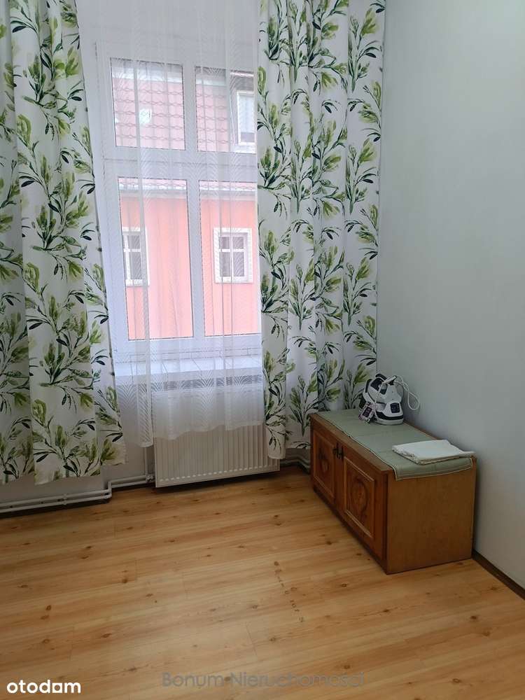 Na sprzedaż trzy pokojowe mieszkanie w Ząbkowicach-6