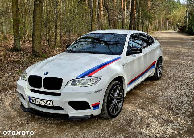 BMW X6M - 10