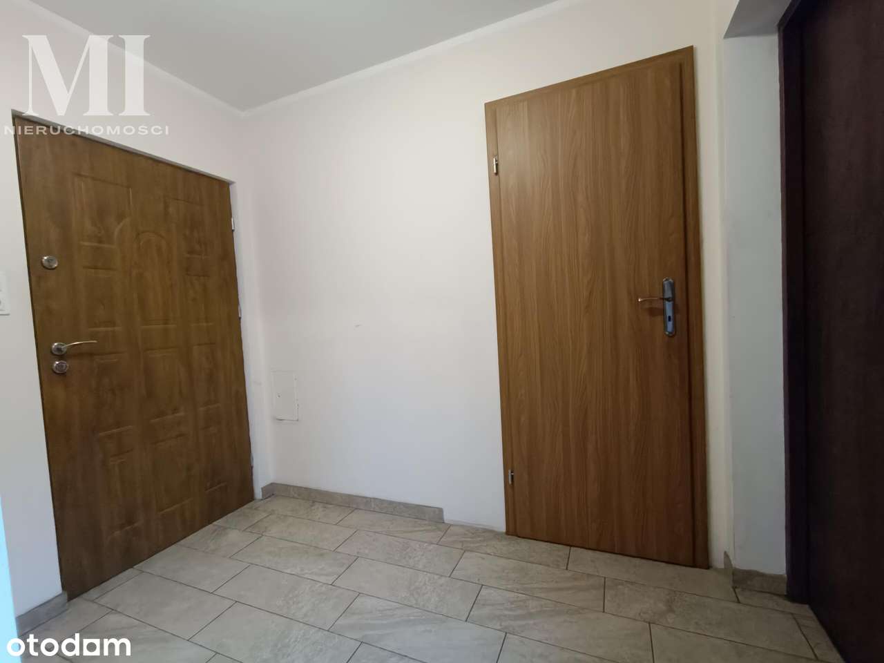 Dom  na sprzedaż  pow. Konin, duża działka-19