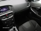 Volvo V40 D2 Momentum - 20