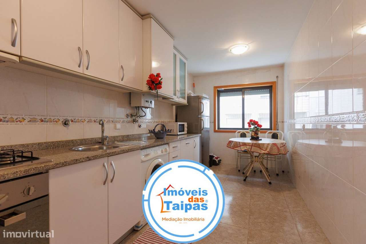 Arrenda-se T2 AVER-O-MAR todo mobilado - Grande imagem: 2/19