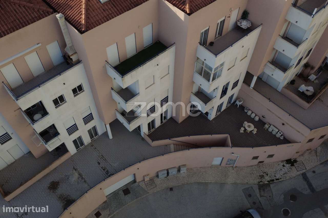 Apartamento T3- Nazaré todo mobilado C/ Lugar de garagem-3