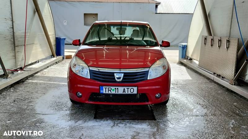 Dacia Sandero 1.6 MPI Prestige - 1