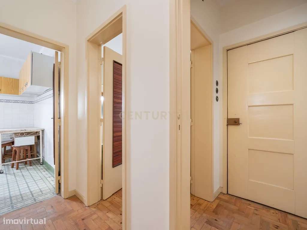 Apartamento T3+1 com garagem na Rua Verde Pinho em Coimbra-11