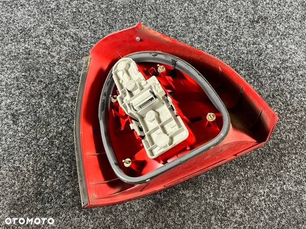 audi a3 8l lampa prawa tył tylna OE europa 8L0945096A - 9