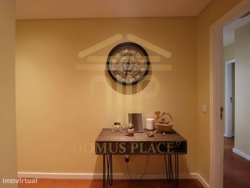 Apartamento T3 no Castelo da Maia com Terraço, 3 Frentes e Lugar de...-49