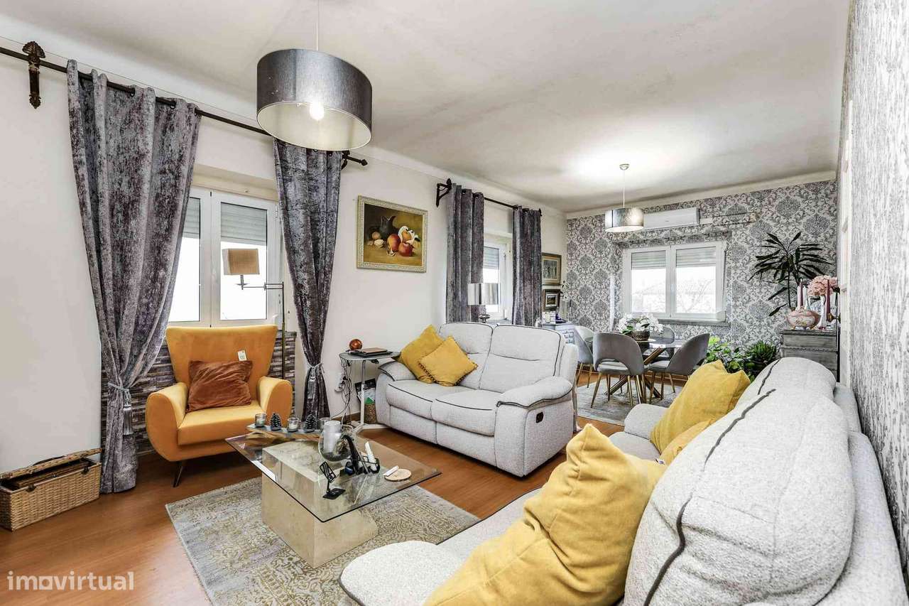 Moradia de charme T4, com 3 pisos – Algueirão / Sintra - Grande imagem: 4/17