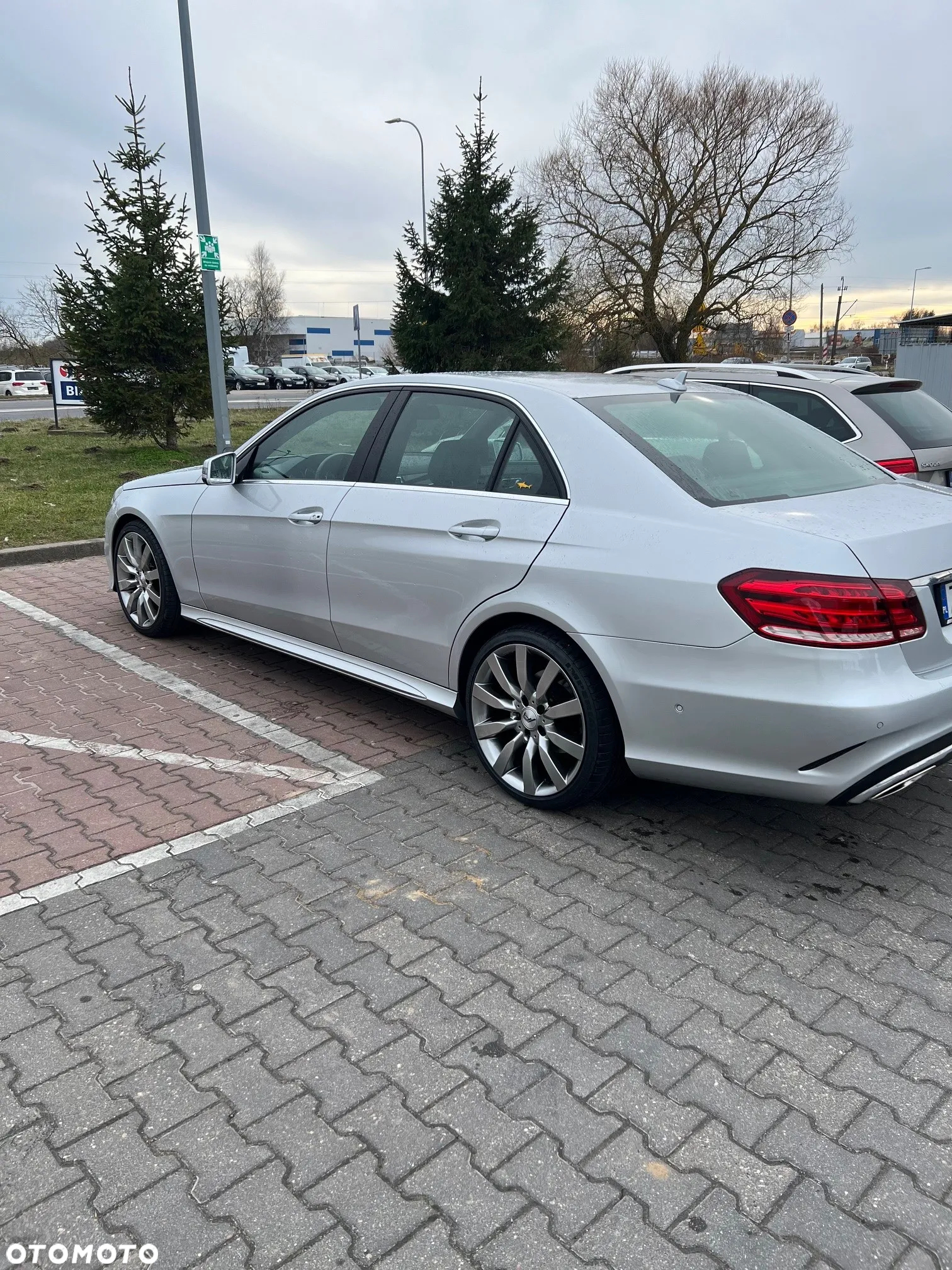 Mercedes-Benz Klasa E 250 7G-TRONIC Edition - 5