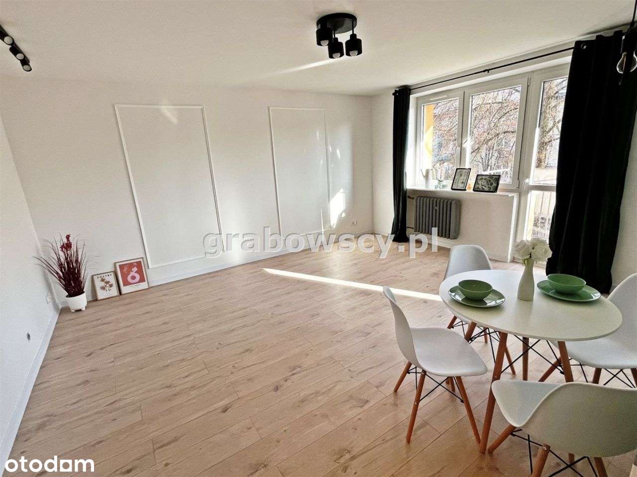 Gotowa do zamieszkania - kawalerka w centrum!-1