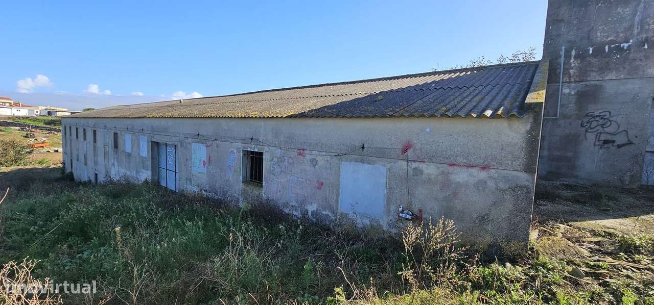 Armazém em terreno com 3.280 m2, VISTA MAR em Ribamar, Lourinhã - Grande imagem: 4/13