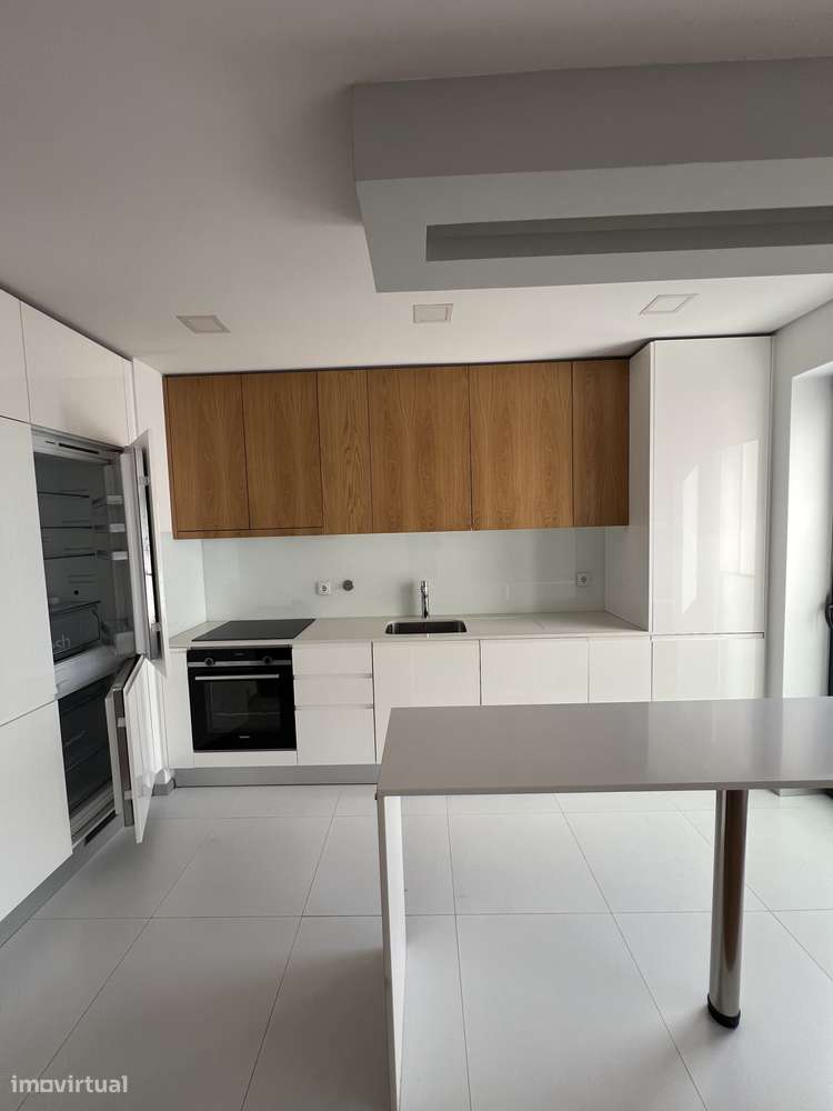 Fantástico T2 junto à Quinta do Covelo, Paranhos - Grande imagem: 5/12