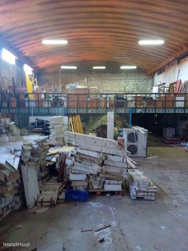 Armazém T3 para venda-7