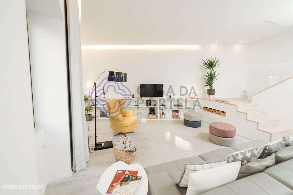 Prédio anos 30 na baixa do Porto - Grande imagem: 5/20