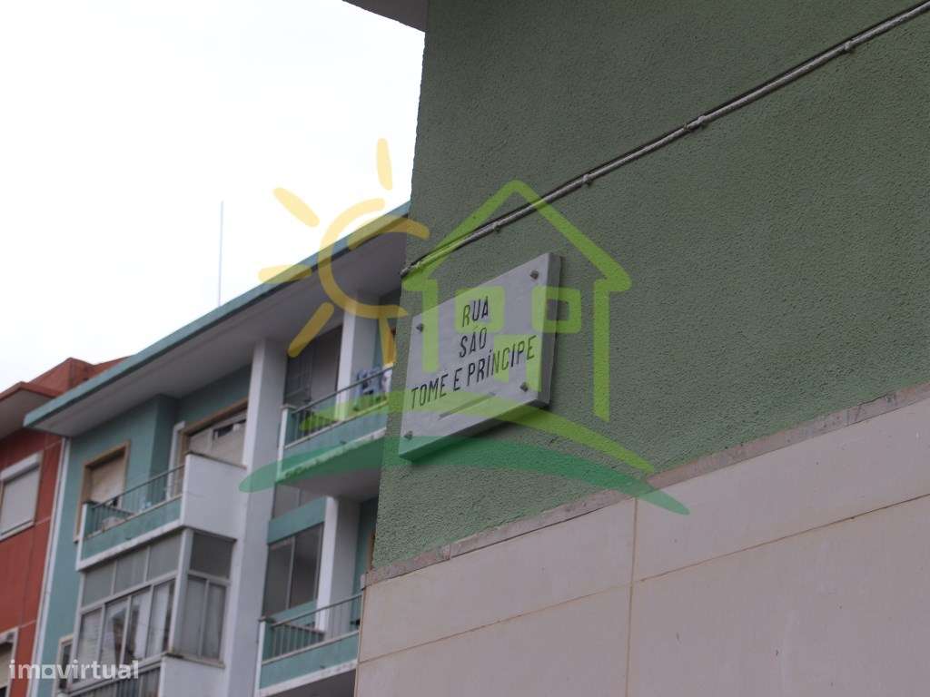 T3 Olival Basto a 10 min a pé do Metro-39