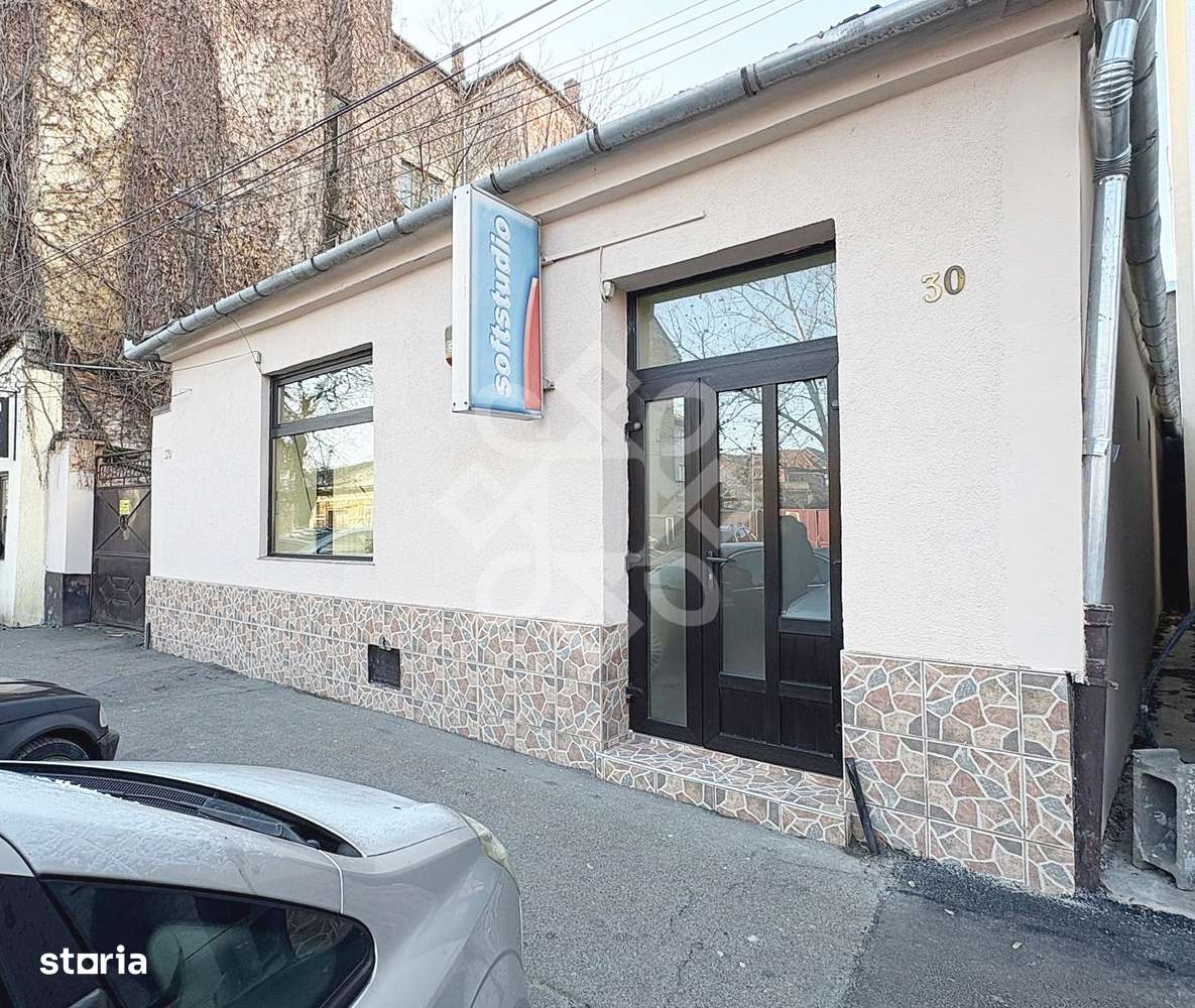 Spatiu de birou de vanzare ultrancentral in Oradea-0