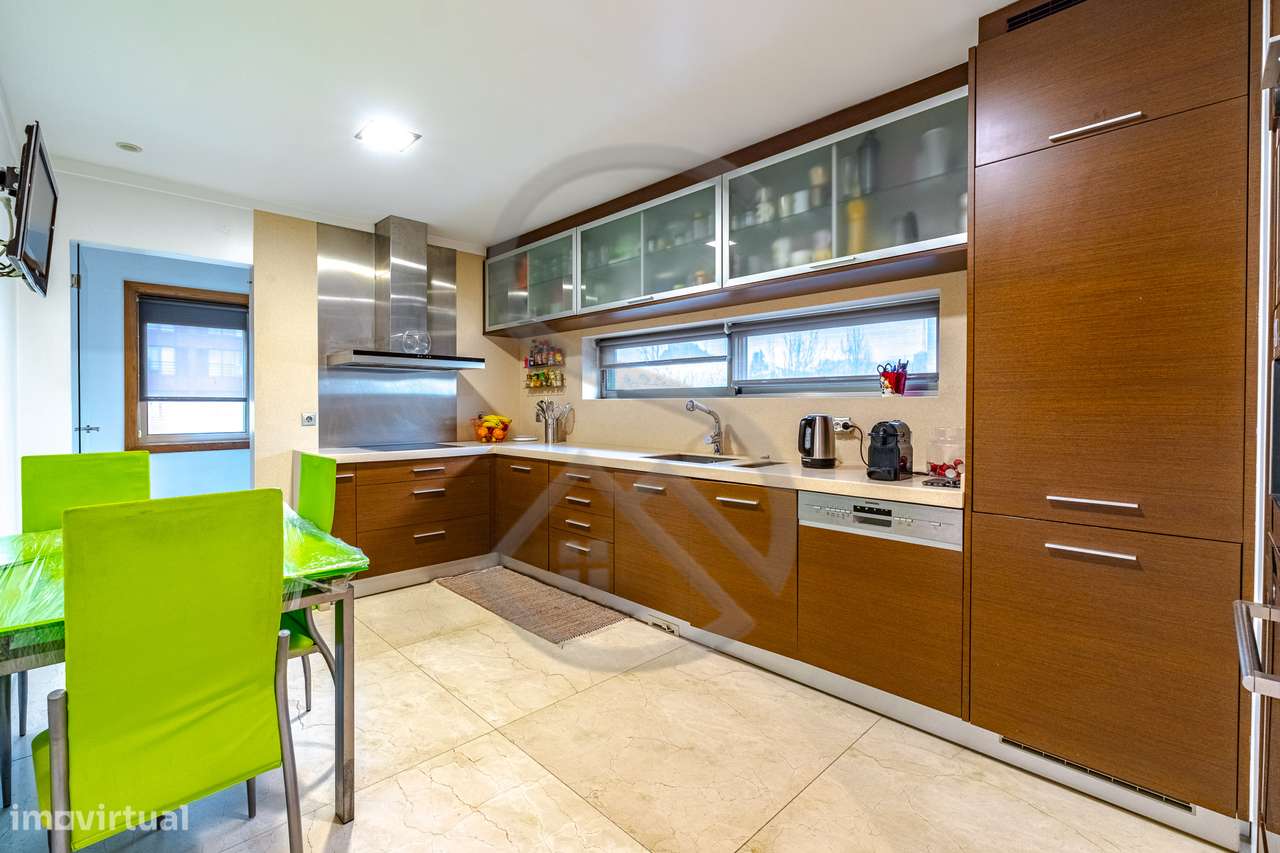 Apartamento T3 de Luxo em Vilar do Paraíso e Mafamude-22
