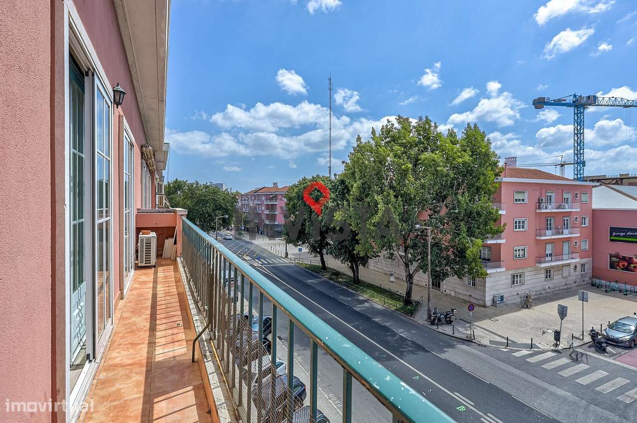 Avenida Rio de Janeiro, Alvalade-26