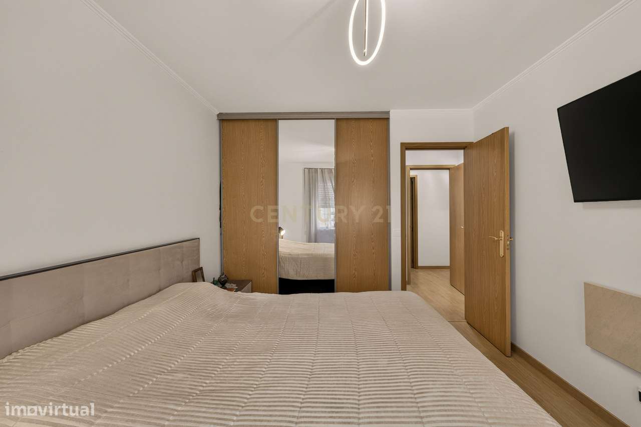 Apartamento T3 com parqueamento privativo (Monte da Caparica)-18