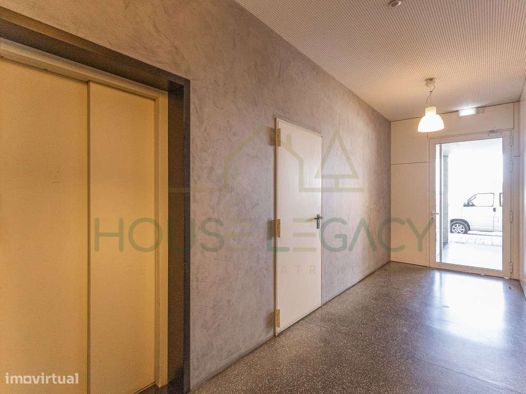 Apartamento T2 em frente ao Hospital São João-29