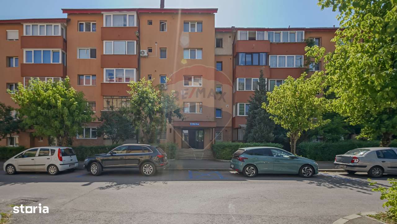 De vanzare 4 camere Racadau-zona Parcul Trandafirilor-11