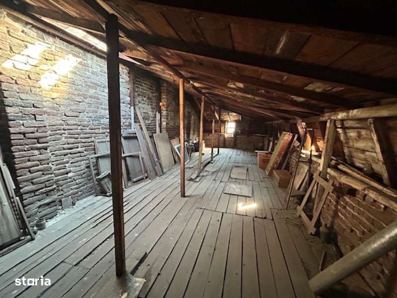 Vanzare Apartament + curte Central  Armeneasca/Stefan cel Mare - Imagine principală: 5/5