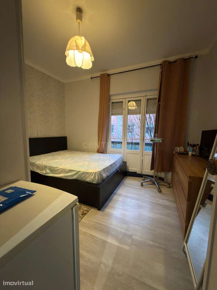 T2 no centro da Amadora, junto ao Babilónia e Metro-3