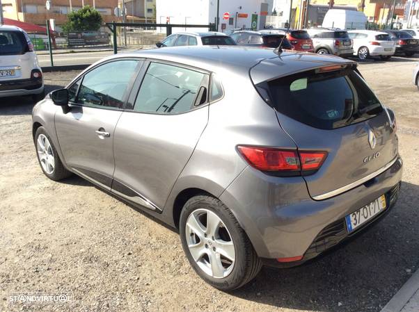 Renault Clio 1.5 dCi Dynamique S - 14