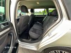 Volkswagen Golf VI 2.0 TDI Highline - 19