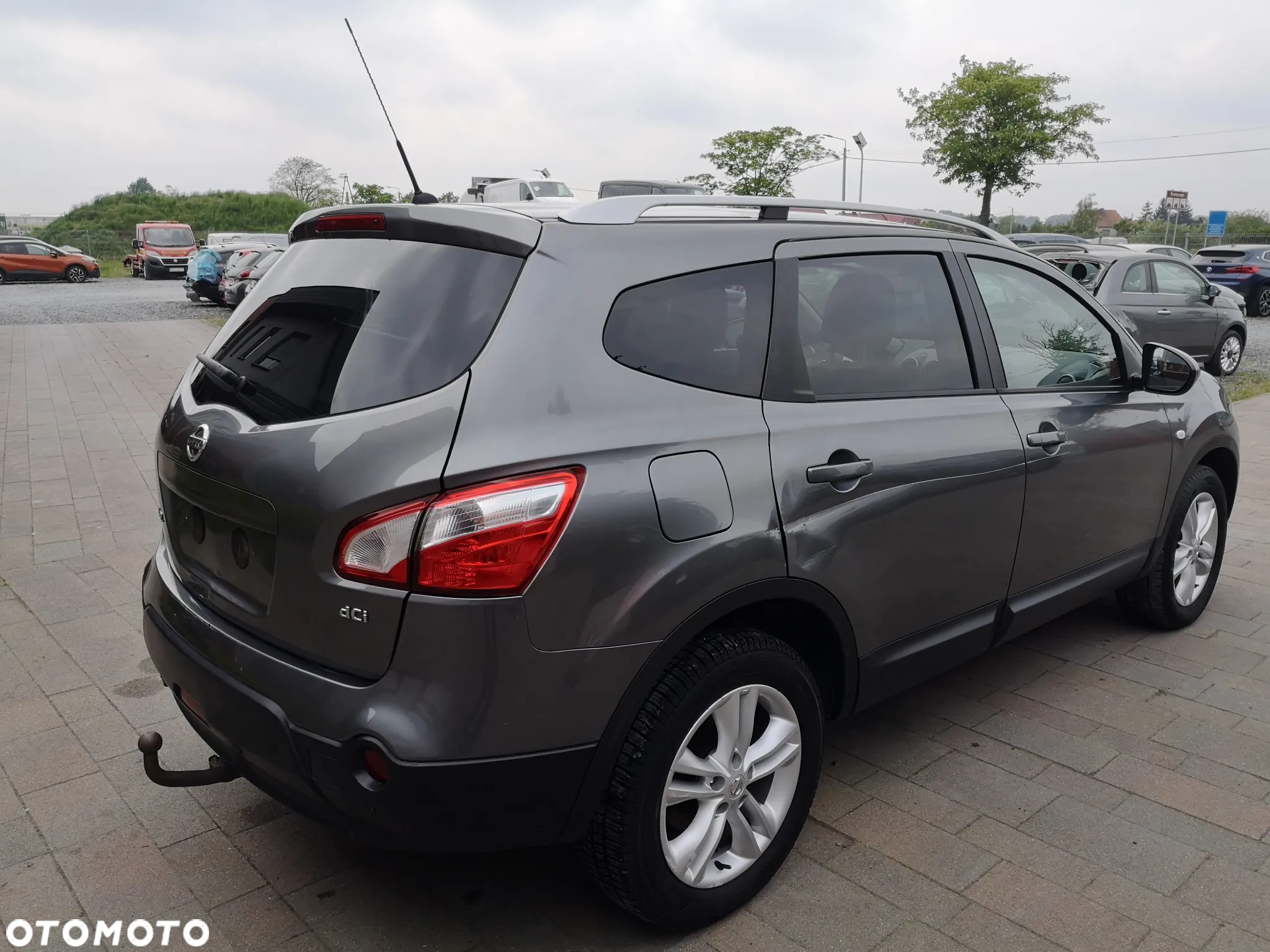 Nissan Qashqai+2 - 8