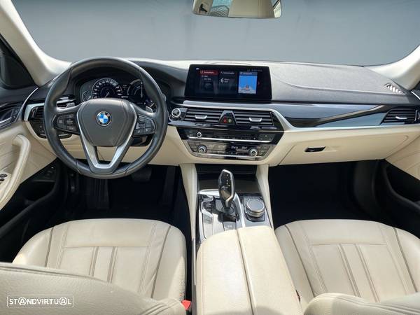 BMW 530 e iPerformance Line Luxury - 4
