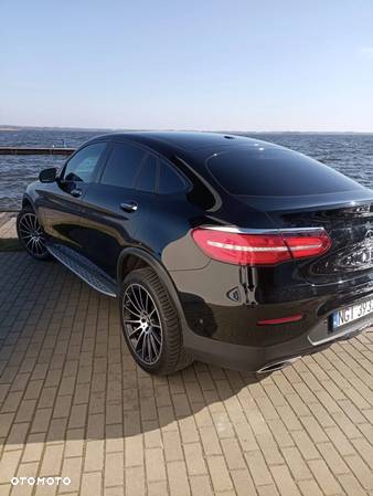 Mercedes-Benz GLC 300 Coupe 4Matic 9G-TRONIC AMG Line - 5