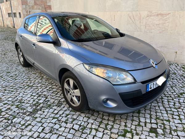 Renault Mégane 1.5 dCi Dynamique S - 1