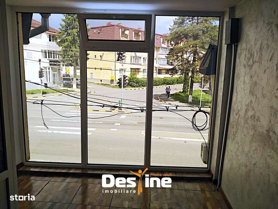Spatiu comercial cu vad 45 mp, la strada principala Gura Humorului - Imagine principală: 5/13