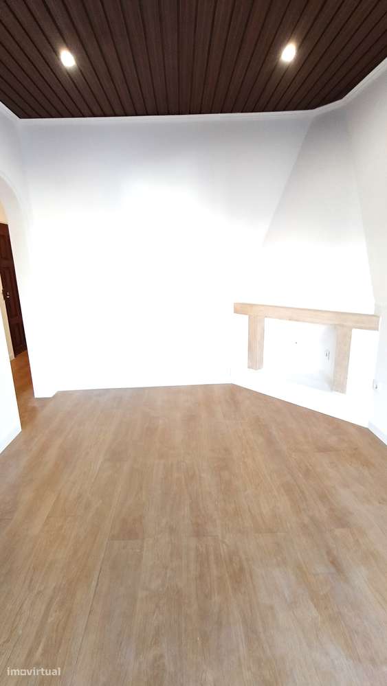 3 Assoalhadas | 3 frentes, boa localização-7