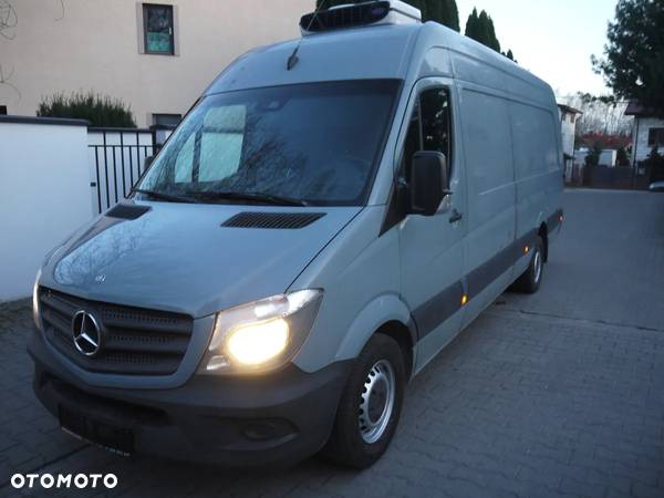 Mercedes-Benz Sprinter - 3