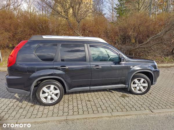 Nissan X-Trail 2.0 dCi SE - 8