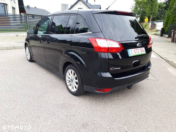 Ford Grand C-MAX - 13