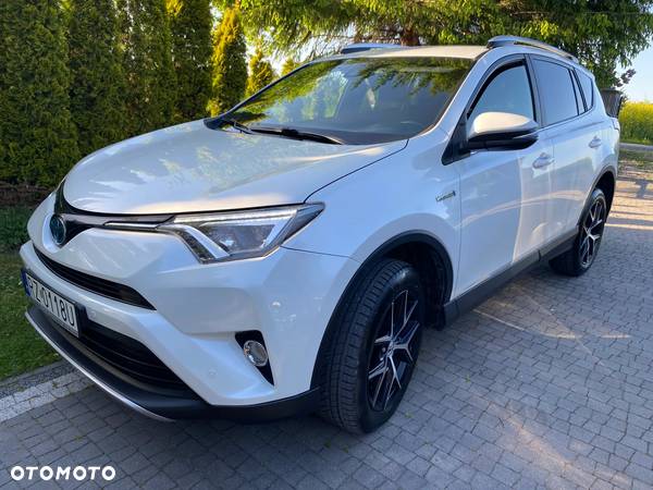 Toyota RAV4 - 1