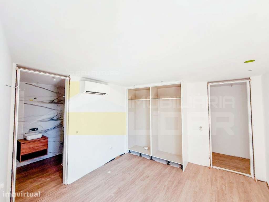 Luxuoso apartamento T3, no Centro de Lourinhã, Atalaia.-9