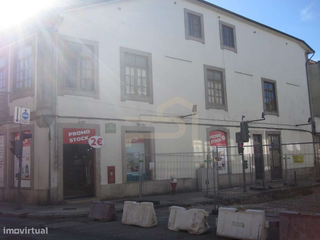 Prédio para Restaurar com Projeto - 12 Apartamentos no Coração do P... - Grande imagem: 4/8