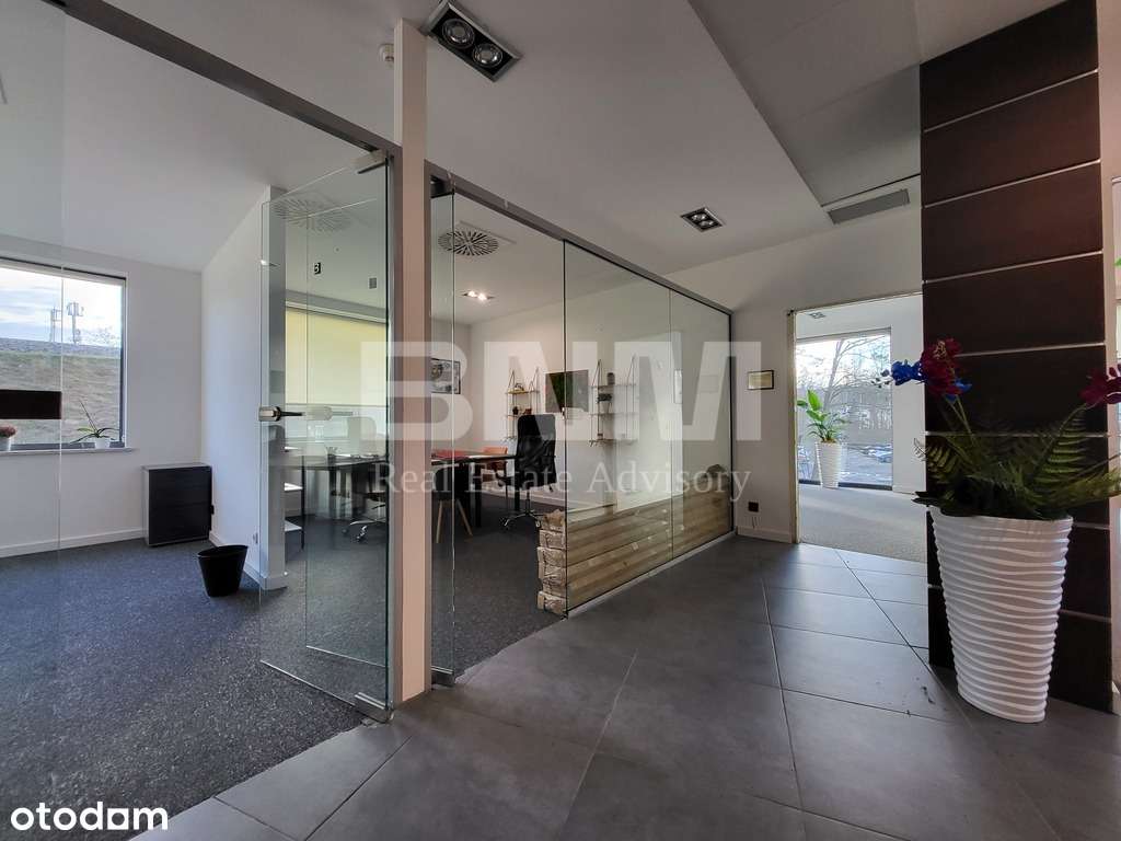 Przestronne biuro w doskonałej lokalizacji-5