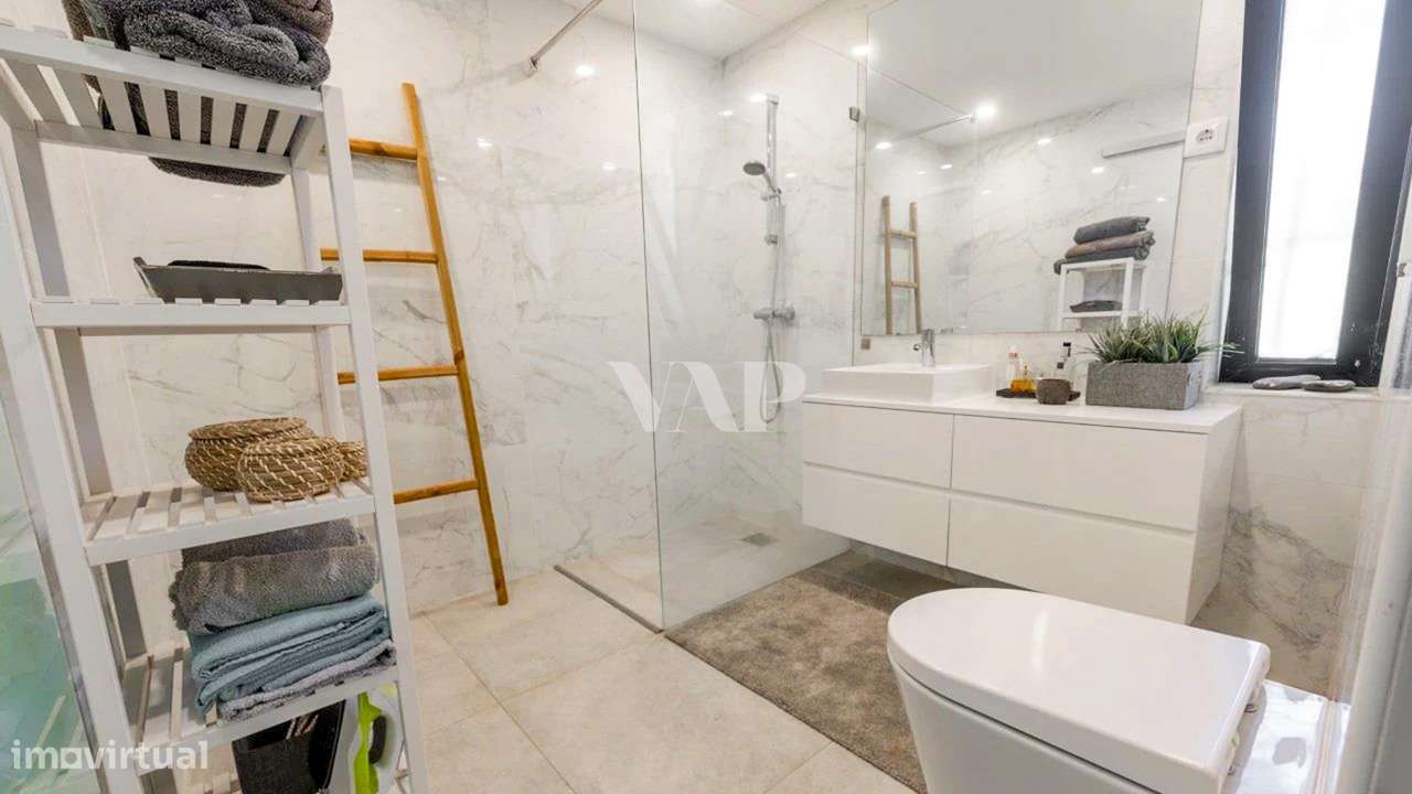 Moradia Térrea Renovada 3+1 Quartos com Piscina e Vista Golfe em Vilam-20